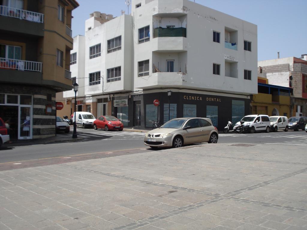 Brujula Company *